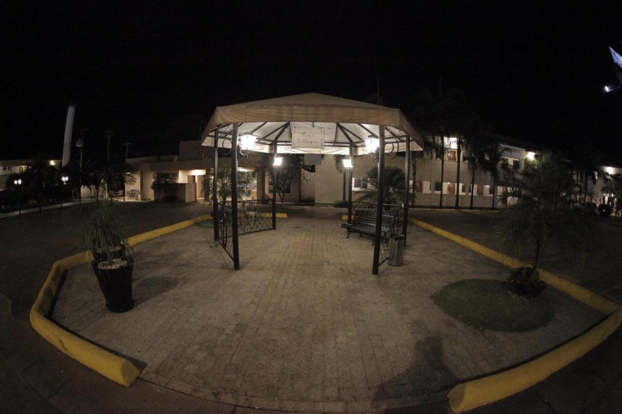 Savana Park Hotel Andradina Exterior foto