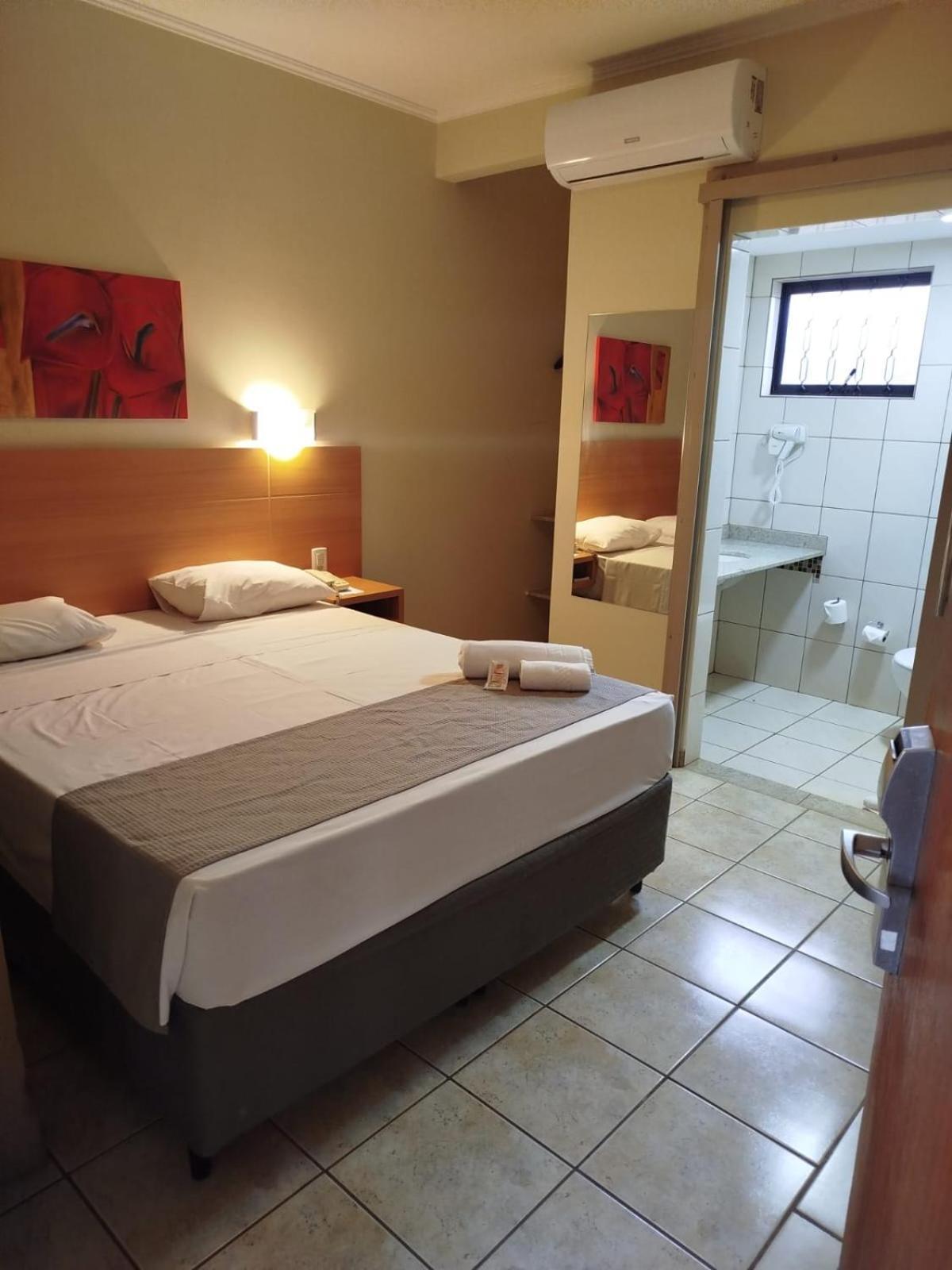 Savana Park Hotel Andradina Exterior foto