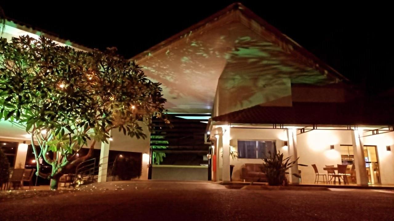 Savana Park Hotel Andradina Exterior foto